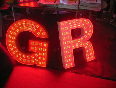 丹巴LED发光字有哪些优势？